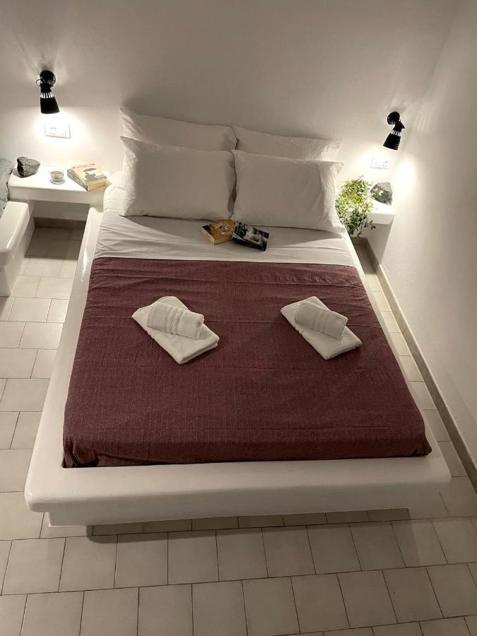 Sabbia Calda Apartments Perissa  Ngoại thất bức ảnh