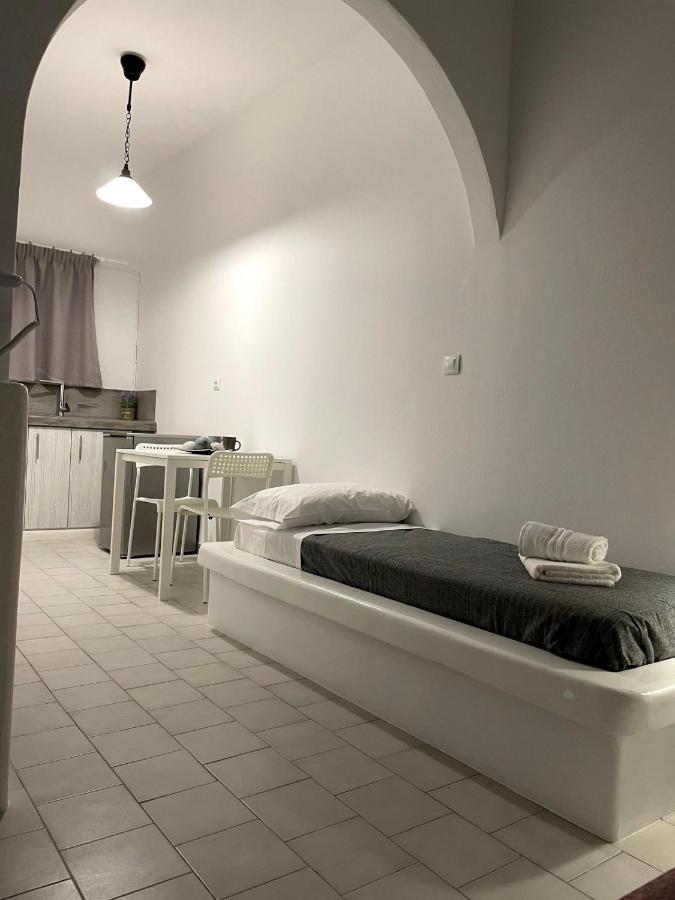 Sabbia Calda Apartments Perissa  Ngoại thất bức ảnh