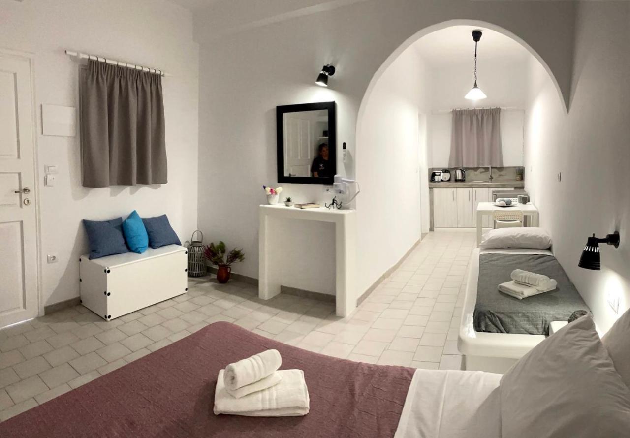 Sabbia Calda Apartments Perissa  Ngoại thất bức ảnh