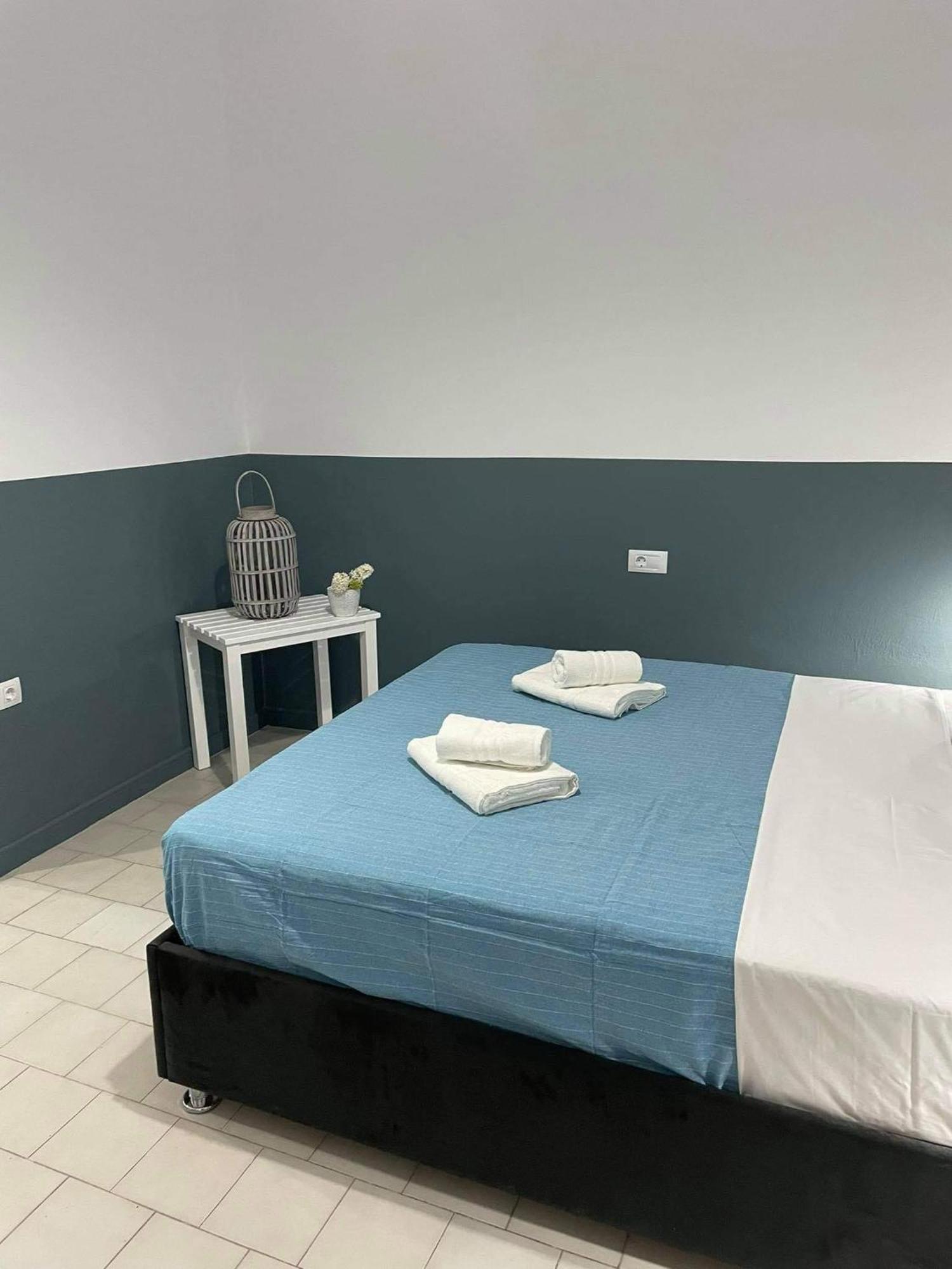 Sabbia Calda Apartments Perissa  Ngoại thất bức ảnh
