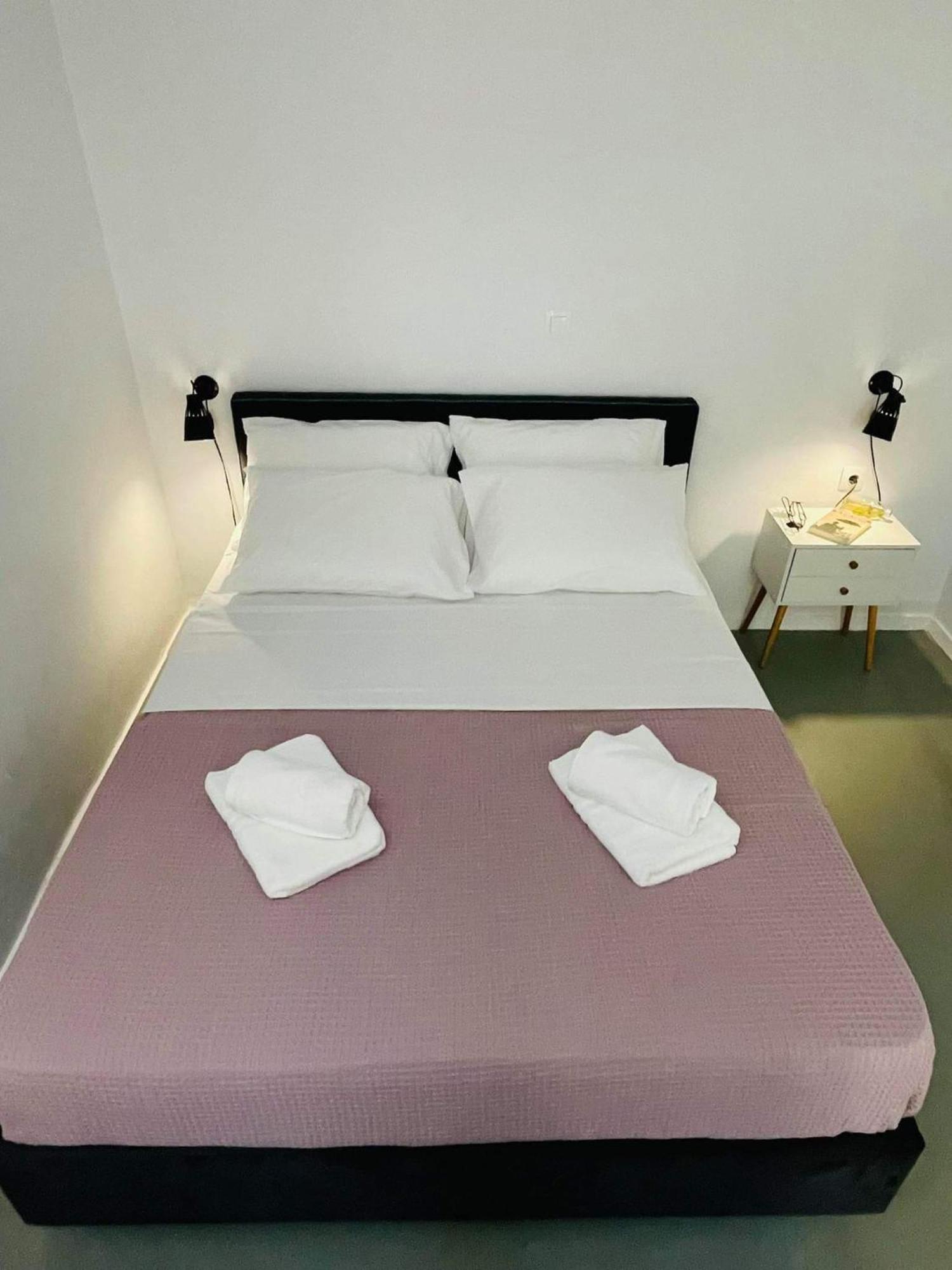 Sabbia Calda Apartments Perissa  Ngoại thất bức ảnh