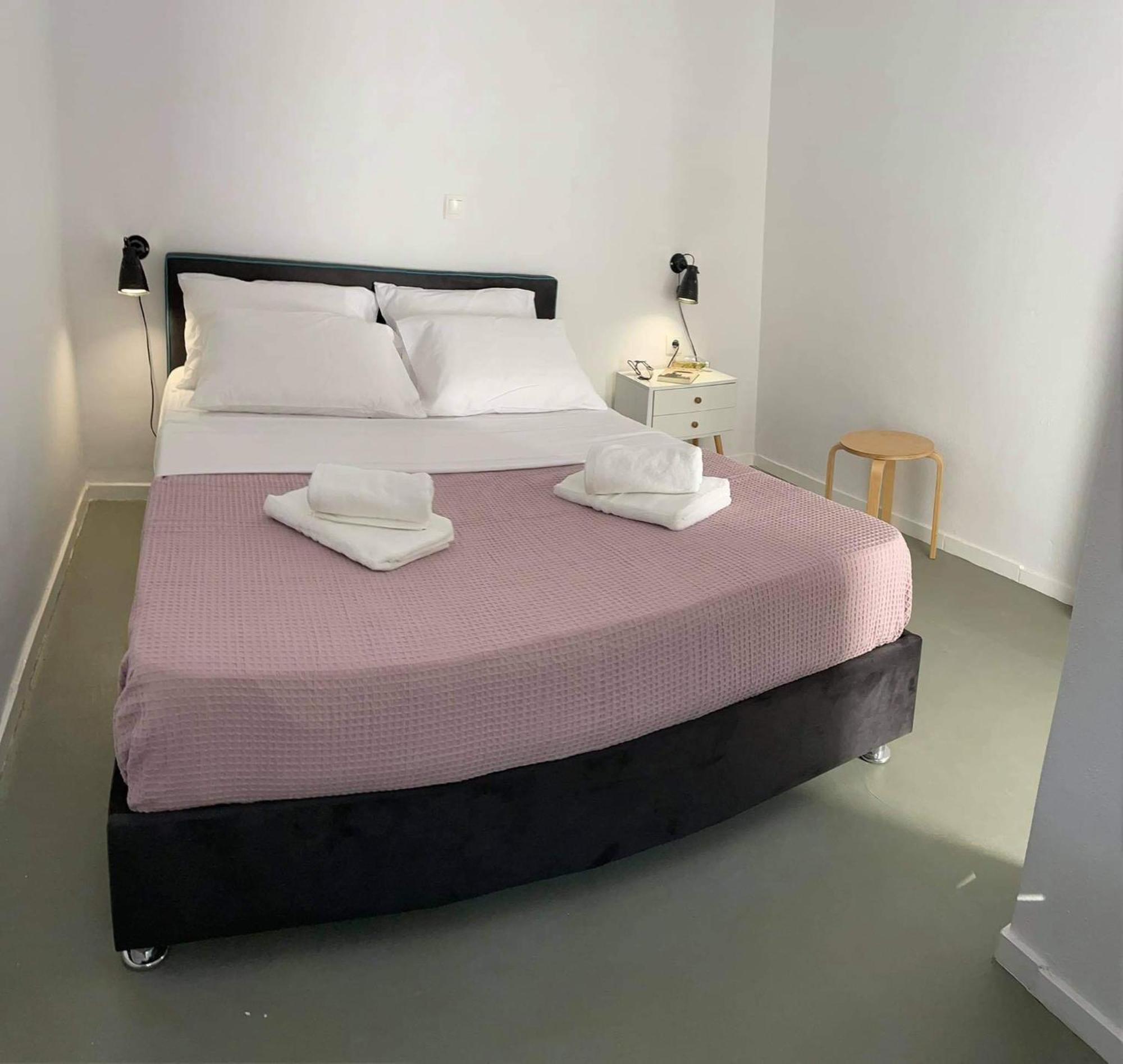 Sabbia Calda Apartments Perissa  Ngoại thất bức ảnh
