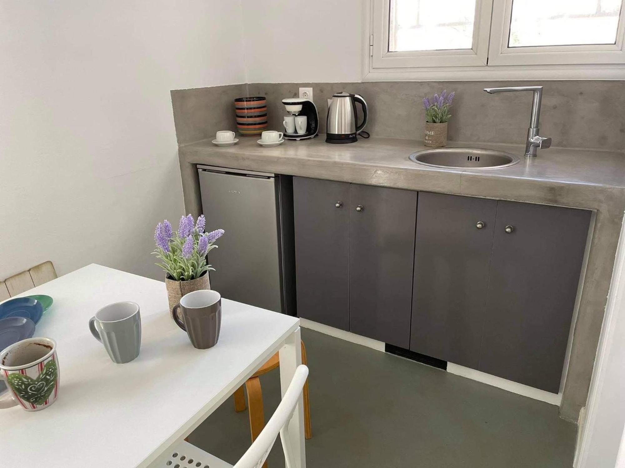 Sabbia Calda Apartments Perissa  Ngoại thất bức ảnh